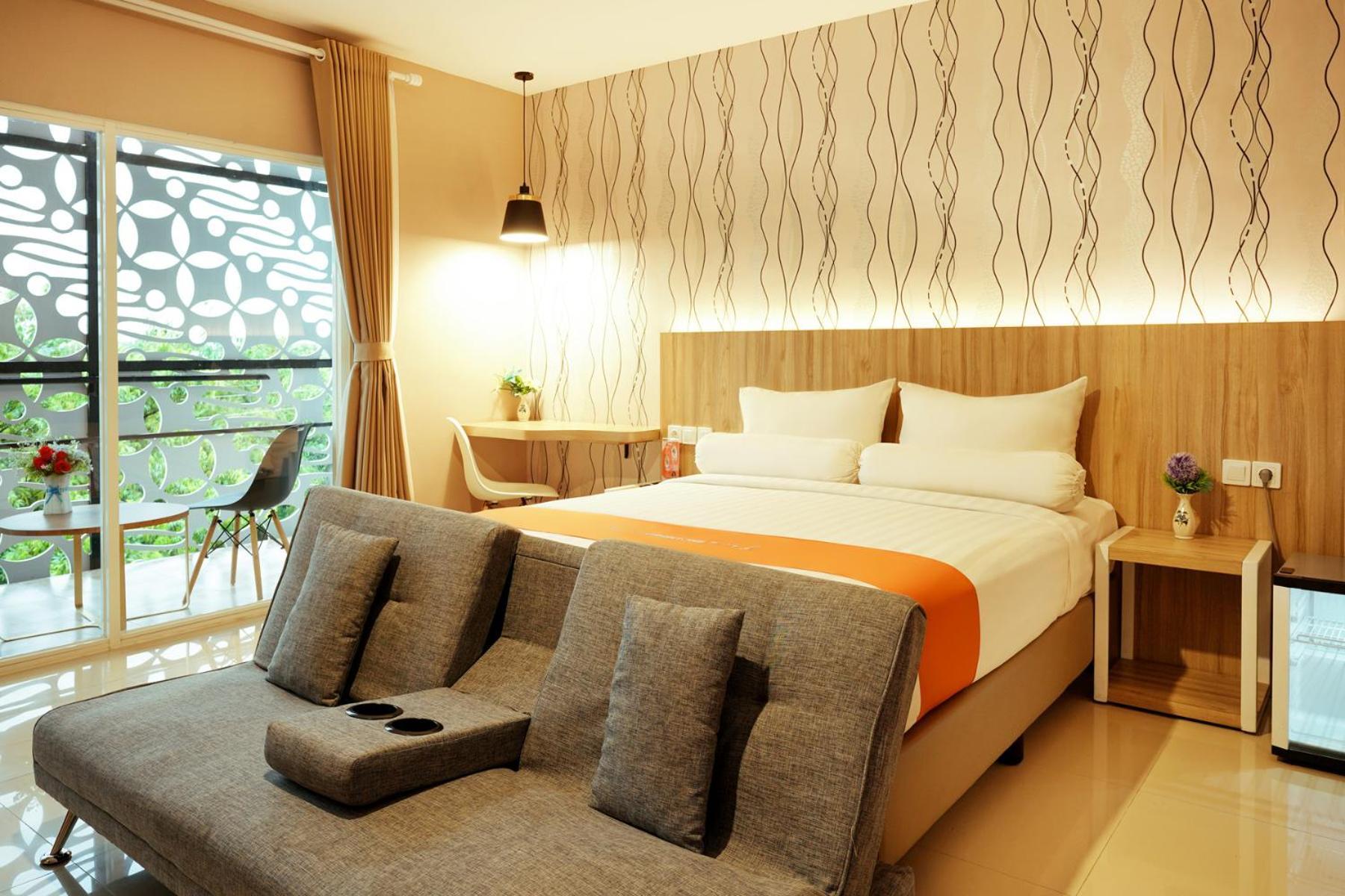 Front One Hotel Sragen Экстерьер фото